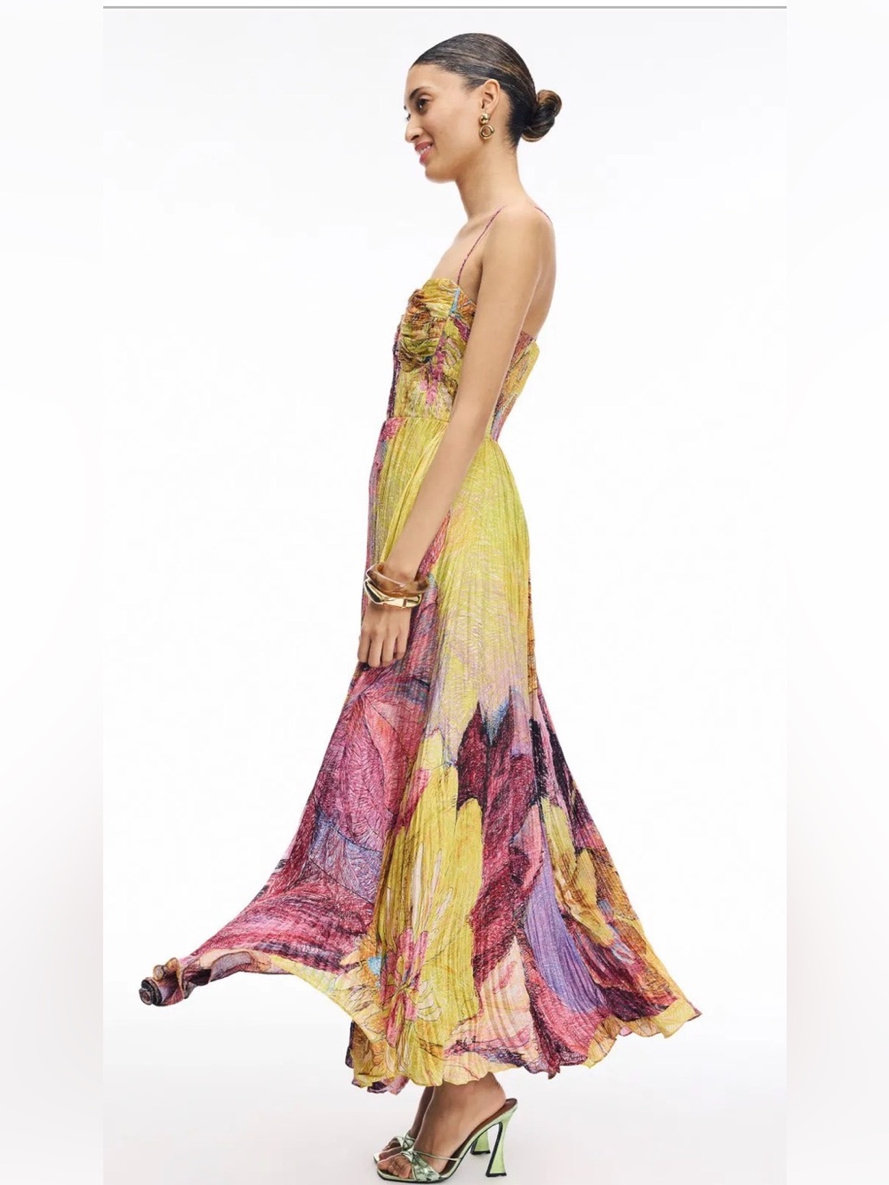 Saaksha & Kinni Kiara Dress vibrant special occasion dress size medium. - Picture 6 of 11